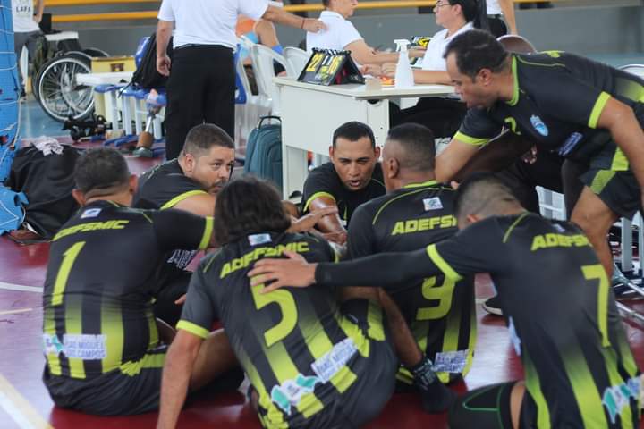 Momento de atividade esportiva da ADEFSMIC